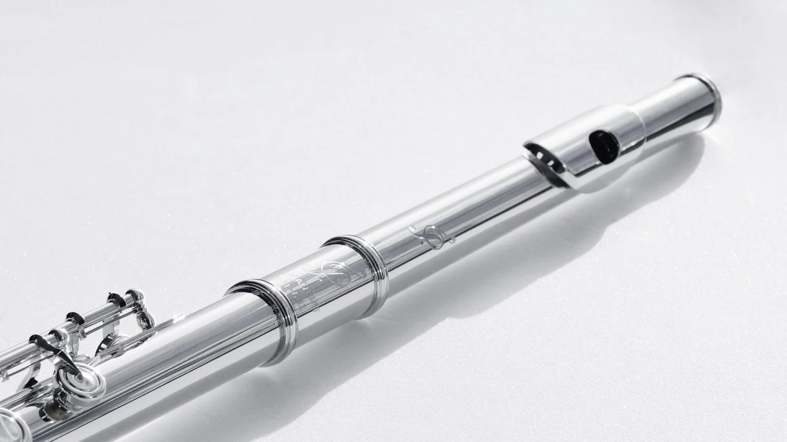 Flute PFL-681 view