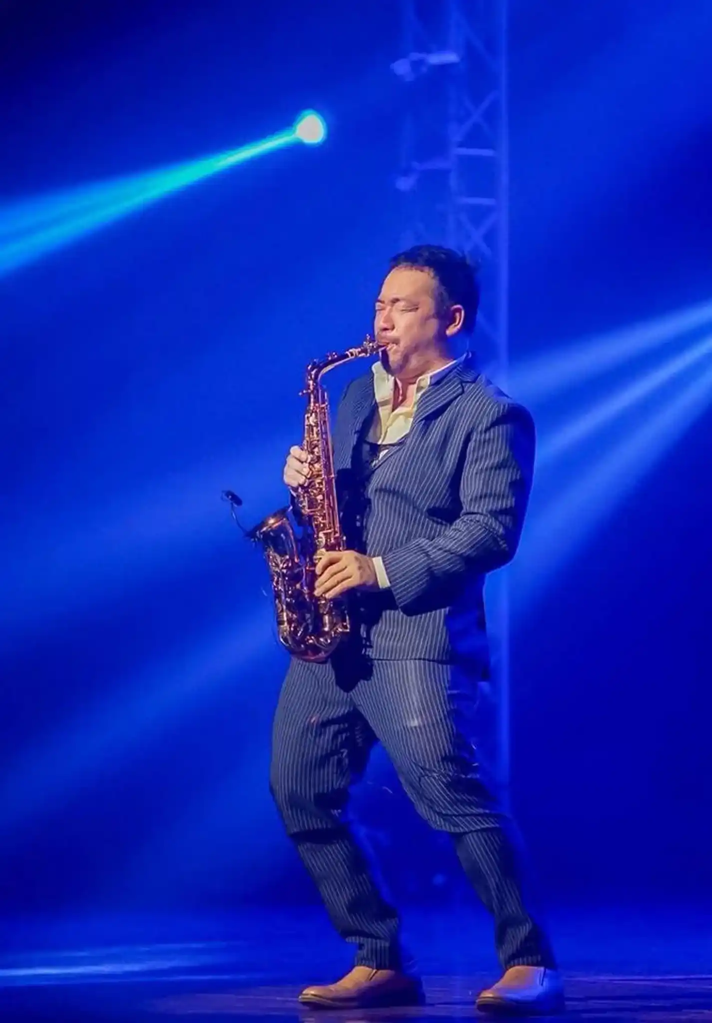 Koh mr. Saxman photo