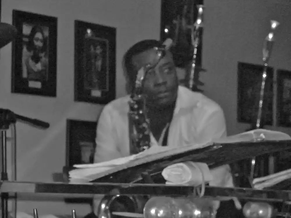 Bernard Ayisa